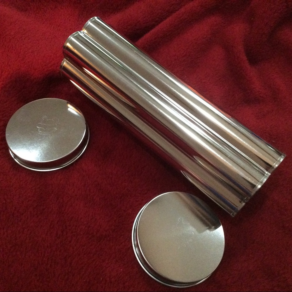 New Pampered Chef Valtrompia bread tube - flower